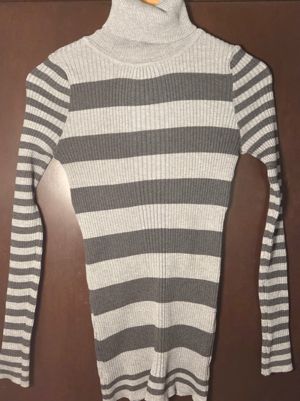 Yoki Gray & Light Gray Ribbed Turtleneck Sweater Women Size Large Juniors'
